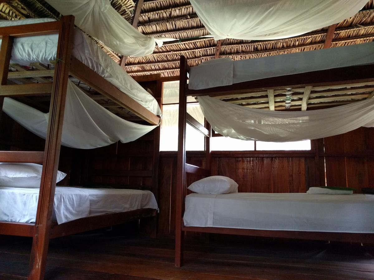 Green Forest Ecolodge Puerto Montufar Esterno foto