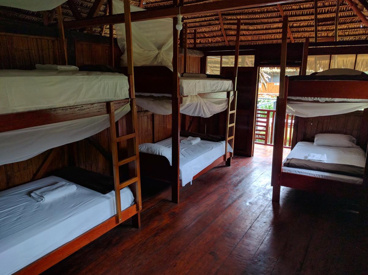 Green Forest Ecolodge Puerto Montufar Esterno foto